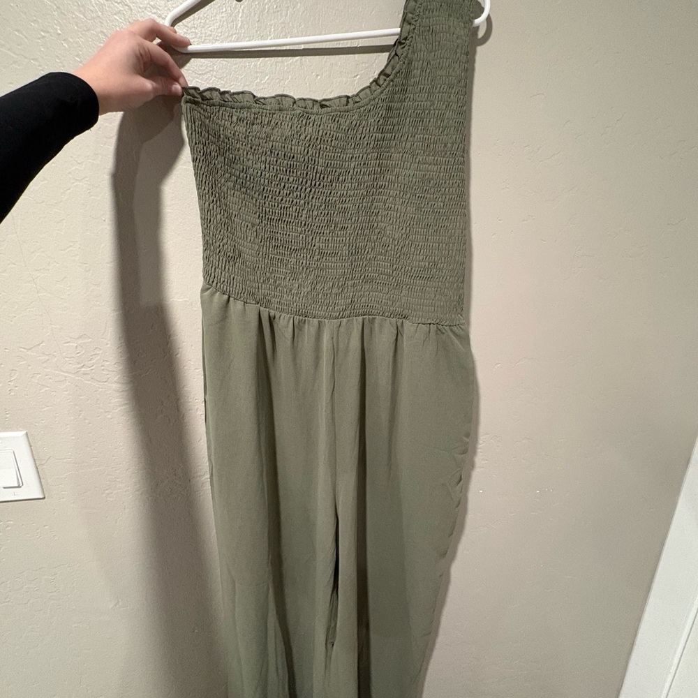 Angashion Green One Shoulder Jumpsuit - Picture 4 of 4